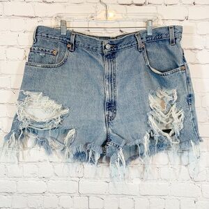 Levi’s Jean shorts 560 hi waisted exposed pockets